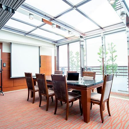 Hotel Dion Taichung Exterior foto