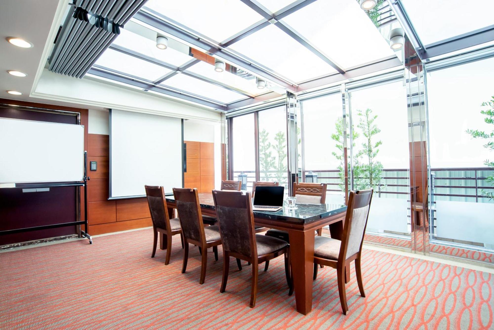 Hotel Dion Taichung Exterior foto