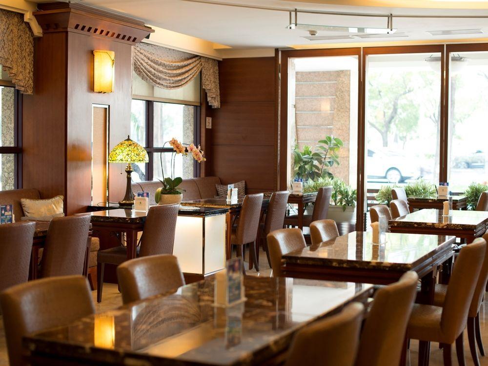 Hotel Dion Taichung Exterior foto